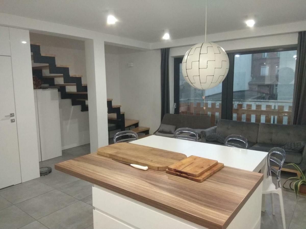 Luxury Apartment With Own Parking Chorzow Ngoại thất bức ảnh