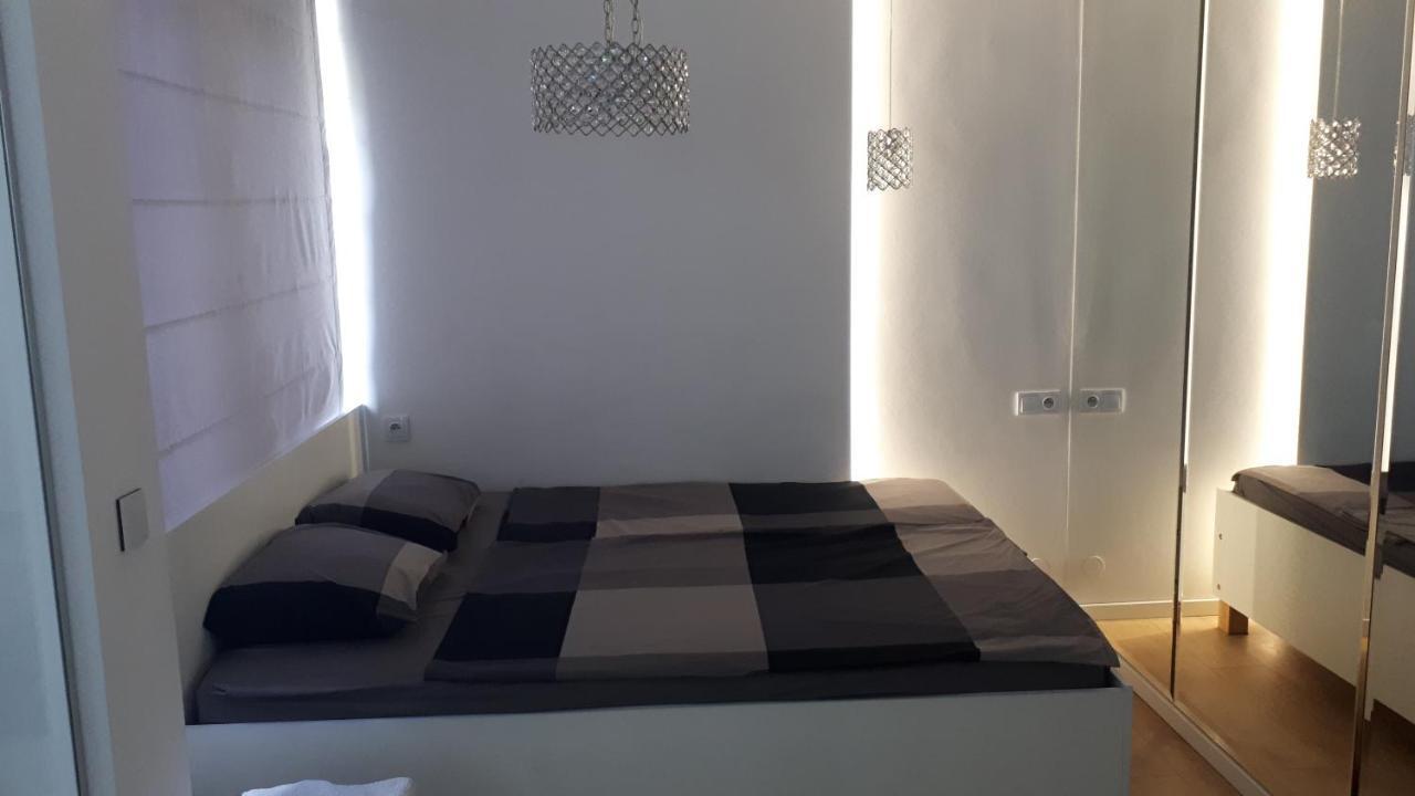 Luxury Apartment With Own Parking Chorzow Ngoại thất bức ảnh